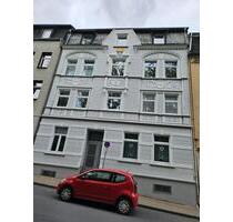 Zwei Zimmer Wohnung mit Einbauküche und Schlafzimmerschrank - Wuppertal Arrenberg