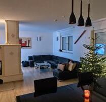 Große, möblierte WG-Zimmer in einem 3-stöckigen Haus - Wolfsburg Alt-Wolfsburg