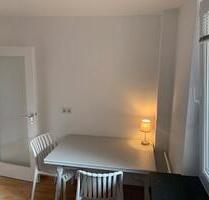 Helles WG Zimmer in 2WG + Balkon+Aufzug in St Johannis ab sofort - Nürnberg Kleinweidenmühle