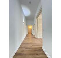 Renovierte 5 Zimmerwohnung in zentraler Lage (WG-geeignet) - Gießen Schlangenzahl