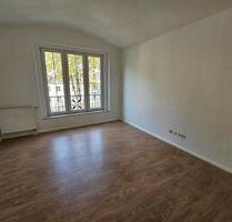 Zentrale 1-Zimmer Wohnung mit Einbauküche und Balkon - Chemnitz