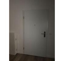 NACHMIETER FÜR 01.12 3,5 Zimmer MAINASCHAFF