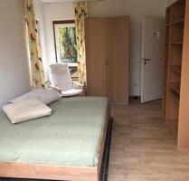 Zimmer mit Wintergarten in Berufstätigen WG - München Giesing