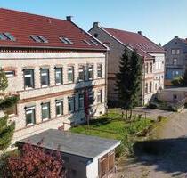 Sanierte 4-Zimmer Wohnung mit Gäste-WC und Abstellraum in Neu Staßfurt