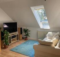 Attraktive möblierte 2-Zimmer DG-Wohng in Burgdorf-Ehershausen