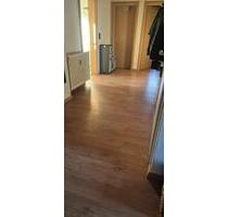 4 Zimmer Dachgeschosswohnung - 1.150,00 EUR Kaltmiete, ca.  103,00 m² in Rühen (PLZ: 38471)
