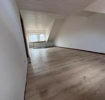Frisch Renovierte 3 Zimmer Wohnung im Dachgeschoss - Bad Oeynhausen Rehme