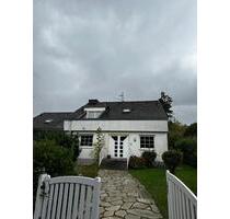 Sehr helle 3-Zimmer Wohnung in Zweifamilienhaus in Bonn Duisdorf