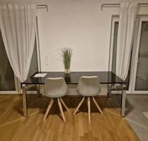 Zimmer WG Nähe Campus Riedberg - 650,00 EUR Kaltmiete, ca.  95,00 m² in Frankfurt am Main (PLZ: 60439) Nord-West
