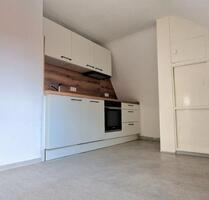 Zwei Zimmer Wohnung (Erstbezug nach Sanierung) - Kelsterbach