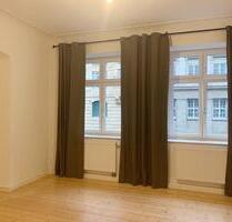 2 freie Zimmer in Berufstätigen WG am Hölderlinplatz - Stuttgart Stuttgart-West