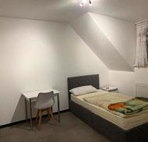 NUR an FRAUEN WG 3 Zimmer Wohnung - Brühl