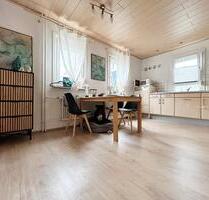 Sonnenplatz. 2 Zimmer auf 57 m². Terrasse & Ruhe in kleiner & feiner Wohneinheit. Frei ab 01.06. - Sankt Georgen im Schwarzwald