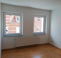 WG-Zimmer (Mädels-WG) ca 16qm mit kleinem Bad, Küche & Balkon - Jena Burgau