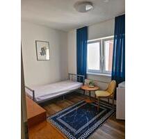 Zimmer in WG Wohnung - 400,00 EUR Kaltmiete, ca.  12,00 m² in Neumünster (PLZ: 24534)