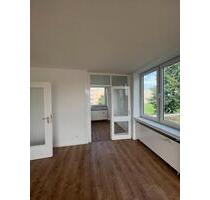 2 Zimmer Wohnung Garbsen - 500,00 EUR Kaltmiete, ca.  53,00 m² in Garbsen (PLZ: 30827) Berenbostel
