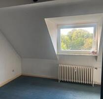 Dachgeschosswohnung ab sofort, WG geeignet - Essen Huttrop