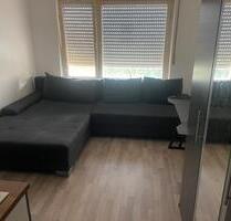 1 Zimmer Möbliert +Bad + Flur - 585,00 EUR Kaltmiete, in Stuttgart (PLZ: 70378) Mühlhausen