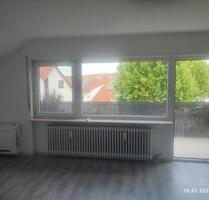 Schöne ruhige 2 Zimmer DG Wohnung mit Balkon in Walldorf (Baden)