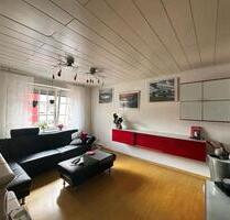 4 Zimmer WG Wohnung - 550,00 EUR Kaltmiete, ca.  85,00 m² in Heilbronn (PLZ: 74072)
