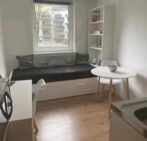 1 Zimmer Wohnung ab 1.8.25 frei *TOP Lage nahe des Rheinauhafens* - Köln Innenstadt