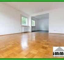 toll geschnittene 4 Zimmer Wohnung mit Balkon und Terrasse - Ispringen