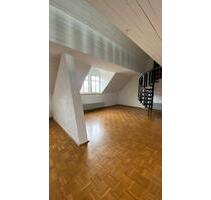 1,5 Zimmer Maisonette Wohnung - 840,00 EUR Kaltmiete, ca.  24,00 m² in Bamberg (PLZ: 96052) Bamberg-Ost