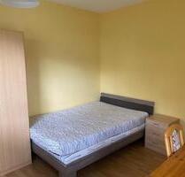 Helles Zimmer in 3er WG - 430,00 EUR Kaltmiete, in Stuttgart (PLZ: 70376) Bad Cannstatt