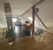 Helle 3 Zimmer Mansardenwohnung mit Balkon und PKW Garage - Ohrenbach