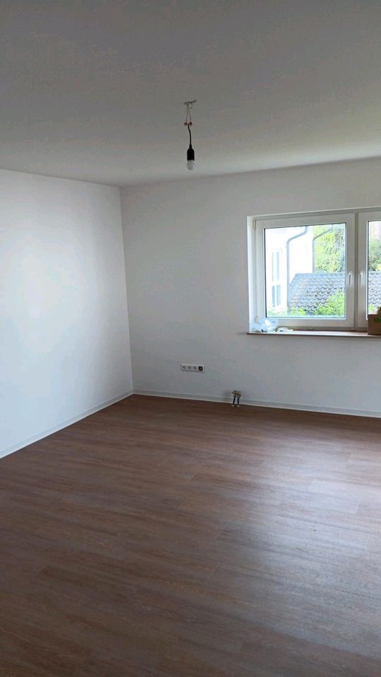 1 Zimmer Wohnung in Wöschbach - 560,00 EUR Kaltmiete, ca.  38,00 m² in Graben-Neudorf (PLZ: 76676)