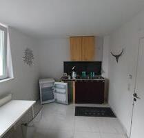 Wg mit eigene Küche in Zimmer - 500,00 EUR Kaltmiete, ca.  25,00 m² in Offenbach am Main (PLZ: 63071) Bieberer Berg