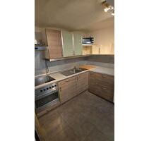 1 Zimmer Wohnung 50m2 mit Küche und Teilmöbeliert - Weingarten (Baden)