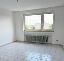 Helle 2 Zimmer Wohnung Balkon Aufzug in Würselen zu vermieten