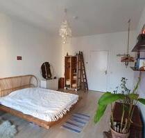 Zimmer 01.04. - 15.05. - 570,00 EUR Kaltmiete, ca.  25,00 m² in Berlin (PLZ: 13359) Mitte