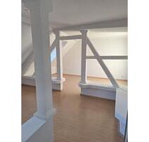 3 Zimmer Wohnung - 850,00 EUR Kaltmiete, ca.  88,00 m² in Wiesbaden (PLZ: 65183)