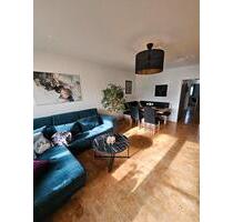 Teilmöbilierte 3 12 ZKB in Inningen mit Balkon + TG - Augsburg Bergheim