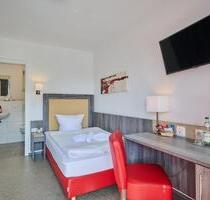Hotelzimmer in Regenstauf - 750,00 EUR Kaltmiete, ca.  14,00 m² in Regenstauf (PLZ: 93128)