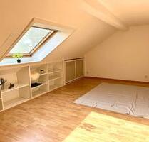 Großzügige 3 Zimmer Wohnung - 795,00 EUR Kaltmiete, ca.  90,00 m² in Hannover (PLZ: 30625) Buchholz-Kleefeld