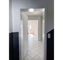 3,5 Zimmer große kernsanierte Wohnung – Mit Balkon und Garage - Villingen-Schwenningen Kopsbühl