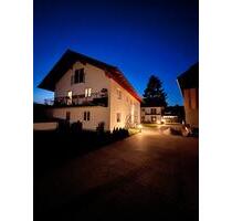 Vier Zimmer Neubau Wohnung mit Garten - Brunnthal