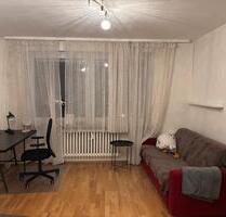 Zum Vermieten ein Zimmer im 3er Studentin -WG. - Hamburg Wandsbek