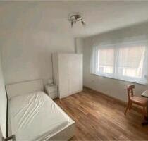 1 Zimmer möbliert - 480,00 EUR Kaltmiete, ca.  11,00 m² in Markgröningen (PLZ: 71706)