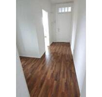 Helle 2-Zimmer Dachgeschosswohnung. ruhig und zentral - Wuppertal Arrenberg