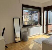 1 große Zimmer in einer 3er-WG in exklusiver Lage am S-West - Stuttgart Stuttgart-West