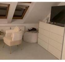 1-Zimmer DG-Wohnung in Hannover-Burg zur Vermietung