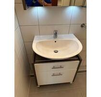 2 Zimmer Wohnung Geesthacht + Tiefgarage Stellplatz - Hamburg Bergedorf