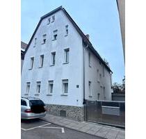 Moderne 3 Zimmer Dachgeschosswohnung zu vermieten - Renningen