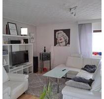 Renovierte 3-Zimmer Wohnung mit EBK, Balkon & Garage in Erlensee!