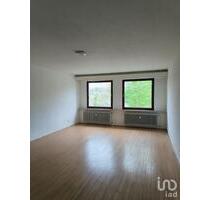 Zentral gelegene, große 6-Zimmer Wohnung - Hadamar