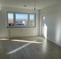 Top renovierte 2-Zimmer-Wohnung mit Balkon - Hannover Ricklingen